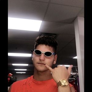 Meet your Posher, Joseph